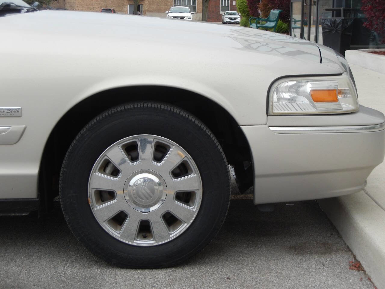 Used 2008 Mercury Grand Marquis LS RWD image 23