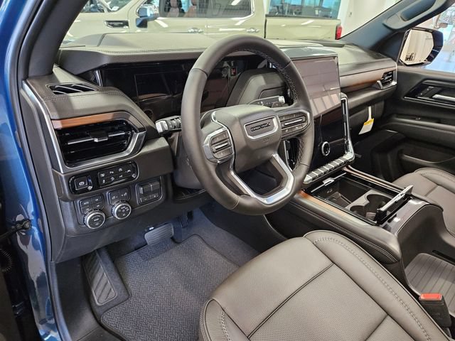 New 2026 GMC Yukon Denali w/ Sun & Power Step Package AWD/4WD image 24