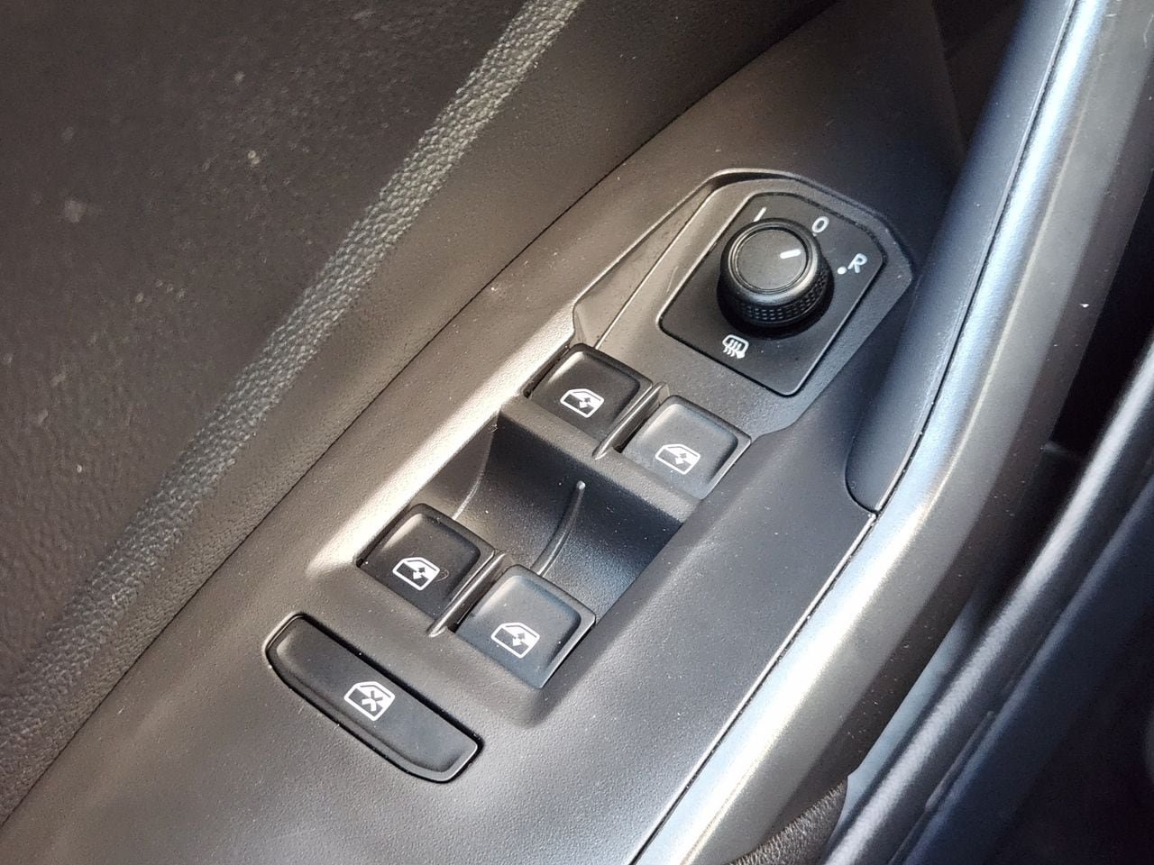 Used 2020 Volkswagen Jetta S FWD image 19