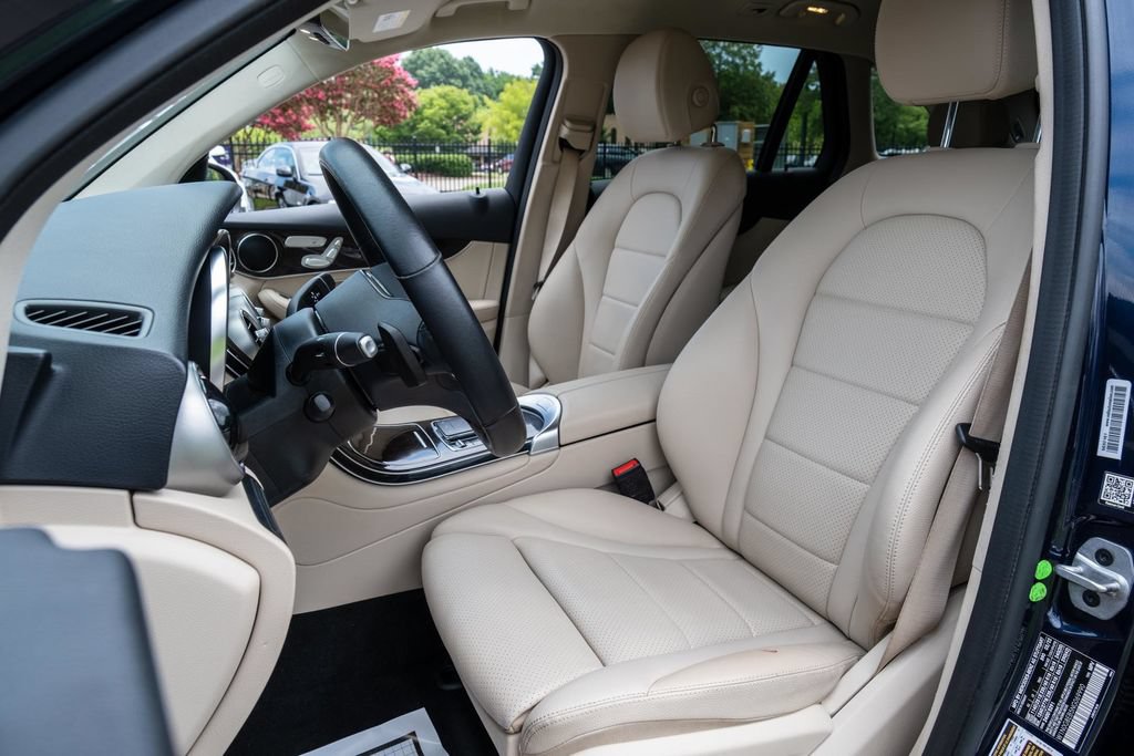 Used 2022 Mercedes-Benz GLC 300 4MATIC image 14