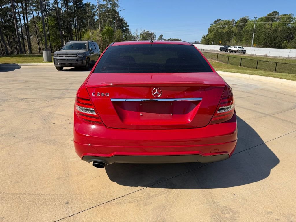Used 2014 Mercedes-Benz C 250 Sedan image 4