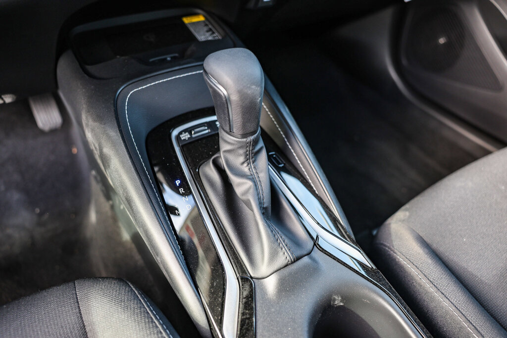 Certified 2026 Toyota Corolla SE w/ Black Out Package (TMS) FWD image 10