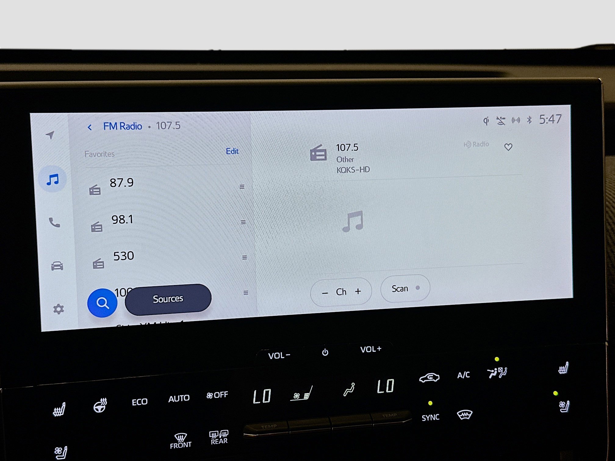 Used 2023 Subaru Solterra AWD image 21