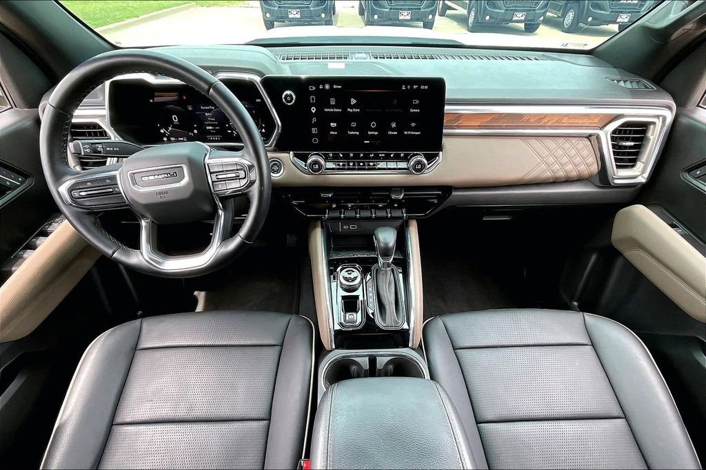 Used 2024 GMC Canyon Denali AWD/4WD image 15
