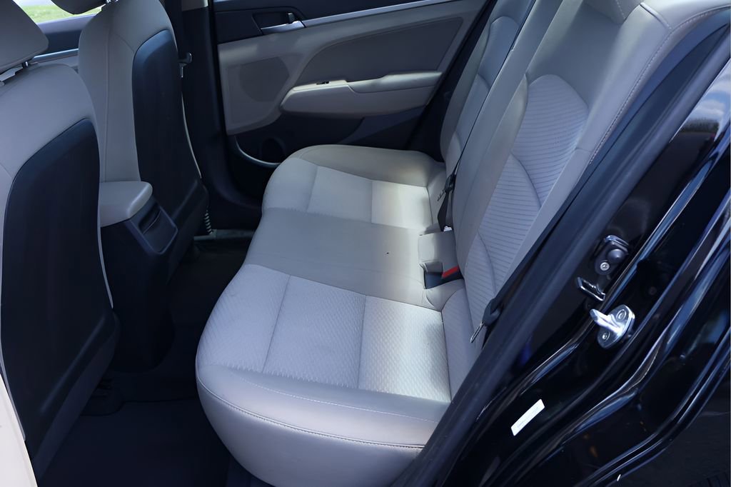 Used 2019 Hyundai Elantra Value Edition FWD image 12