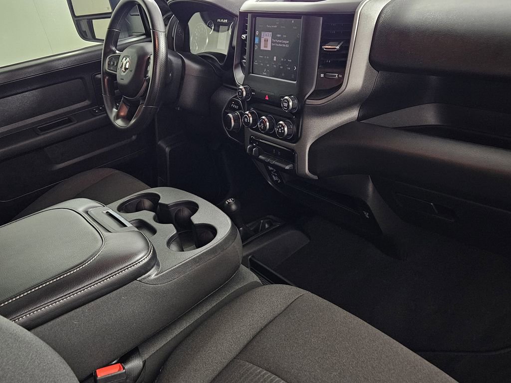 Used 2024 RAM 2500 Tradesman w/ Chrome Appearance Group image 30