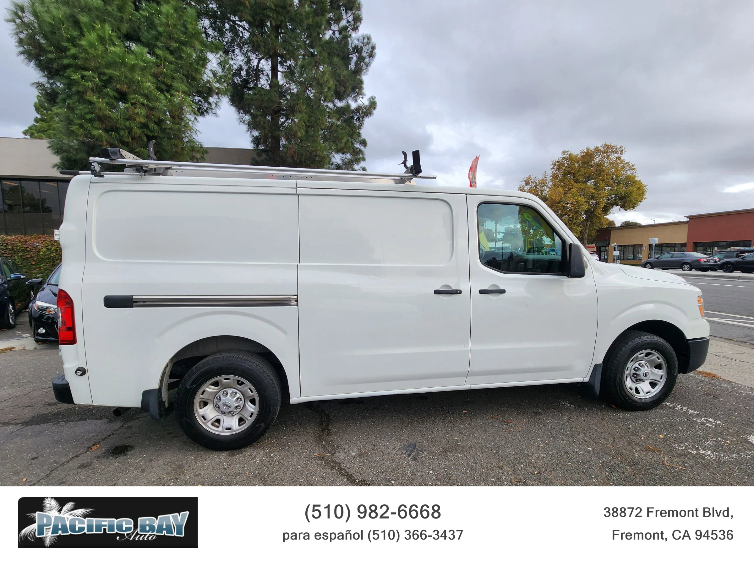 Used 2020 Nissan NV 2500 SV image 8