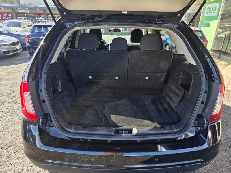 Used 2011 Ford Edge SE w/ 101A Rapid Spec Order Code image 24