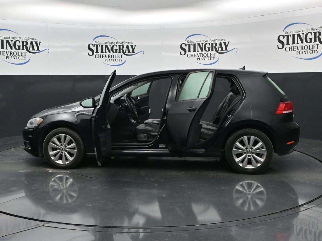 Used 2020 Volkswagen Golf 4-Door FWD image 37