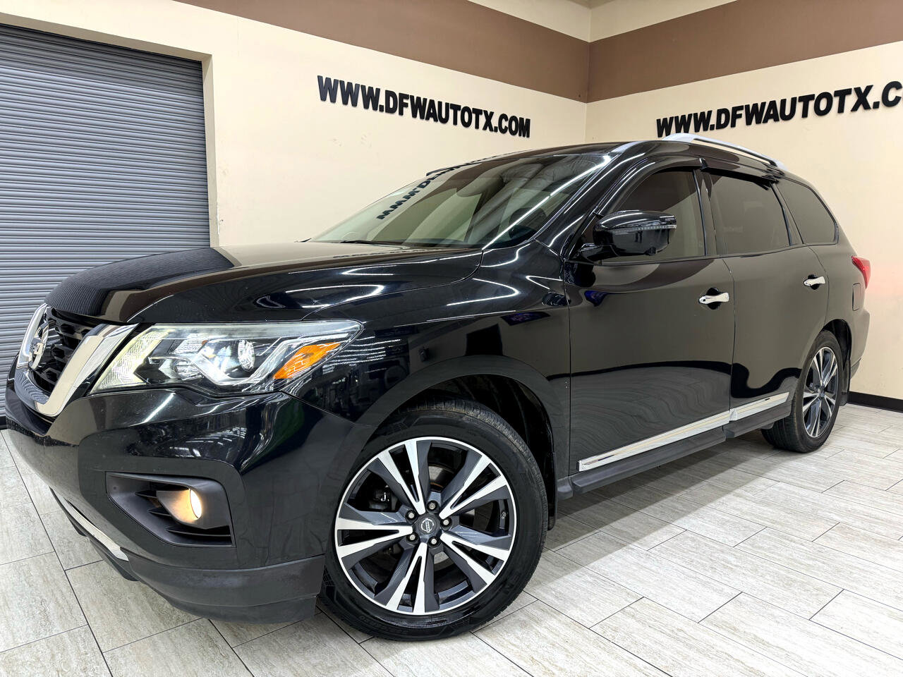Used 2017 Nissan Pathfinder Platinum