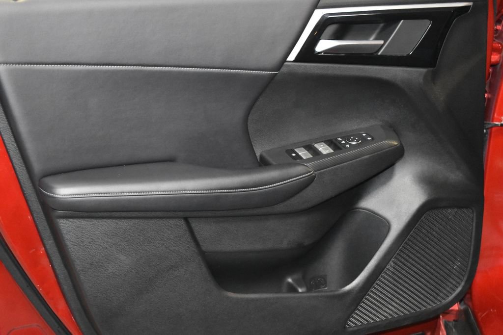 Used 2024 Mitsubishi Outlander SE image 4