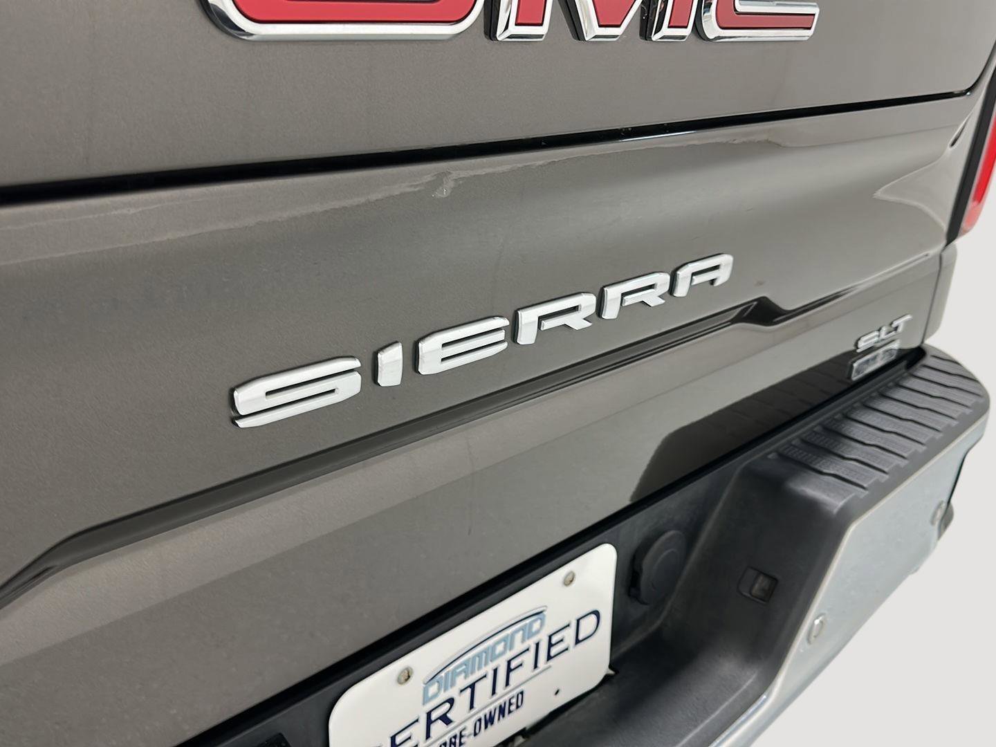 Used 2019 GMC Sierra 1500 SLT w/ SLT Premium Plus Package AWD/4WD image 31