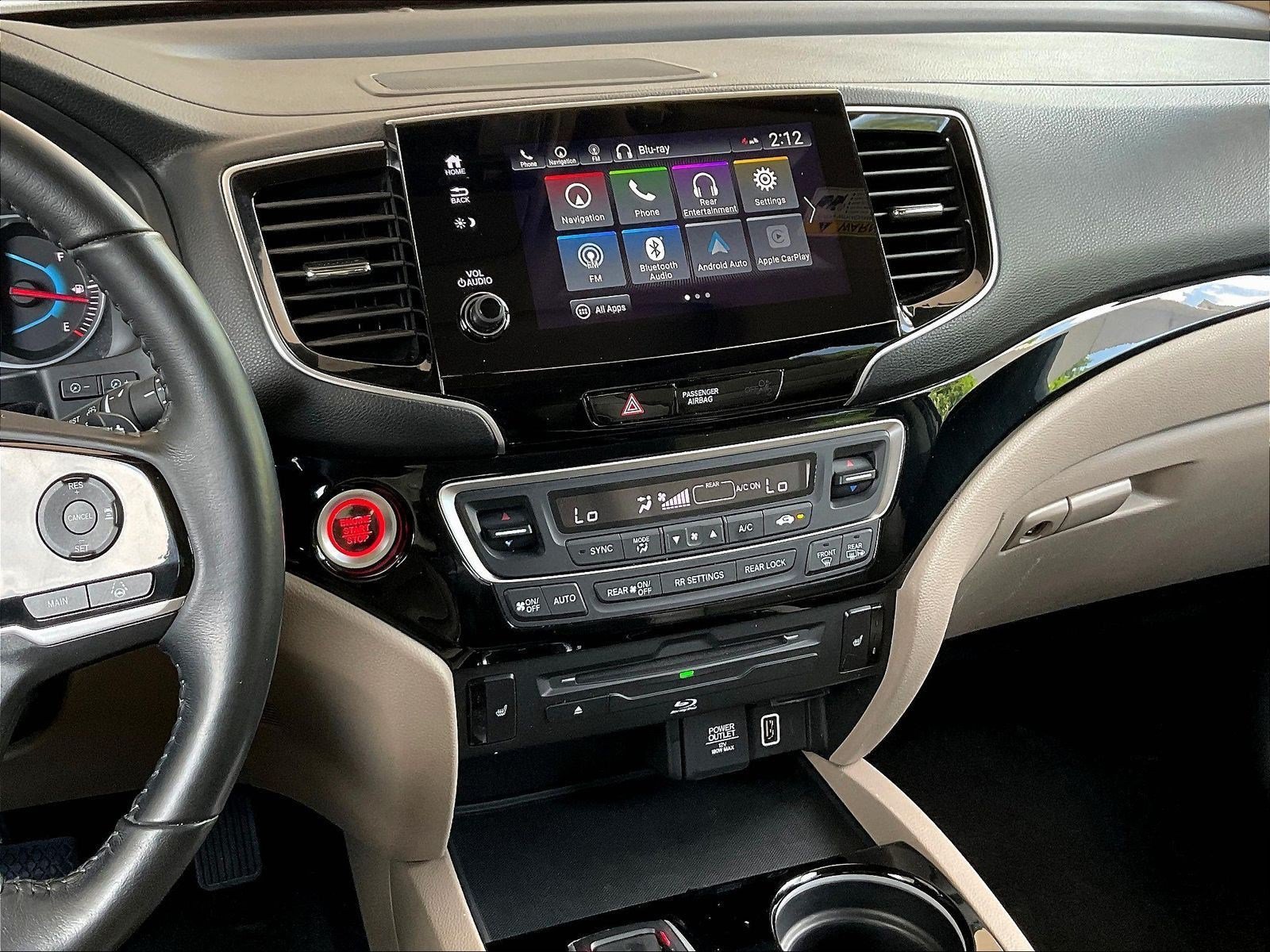 Used 2019 Honda Pilot Touring image 9