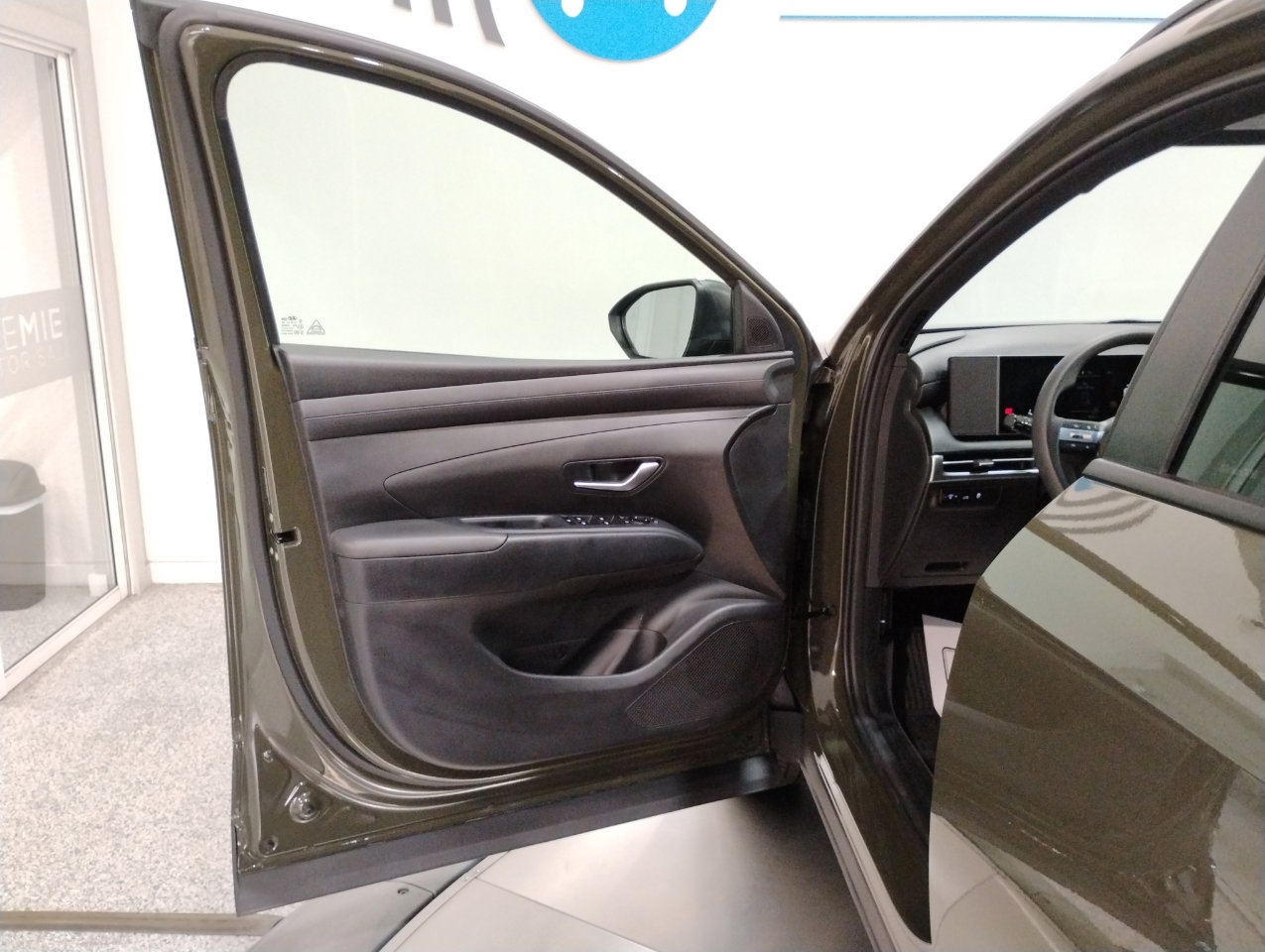 Used 2025 Hyundai Santa Cruz SEL image 54