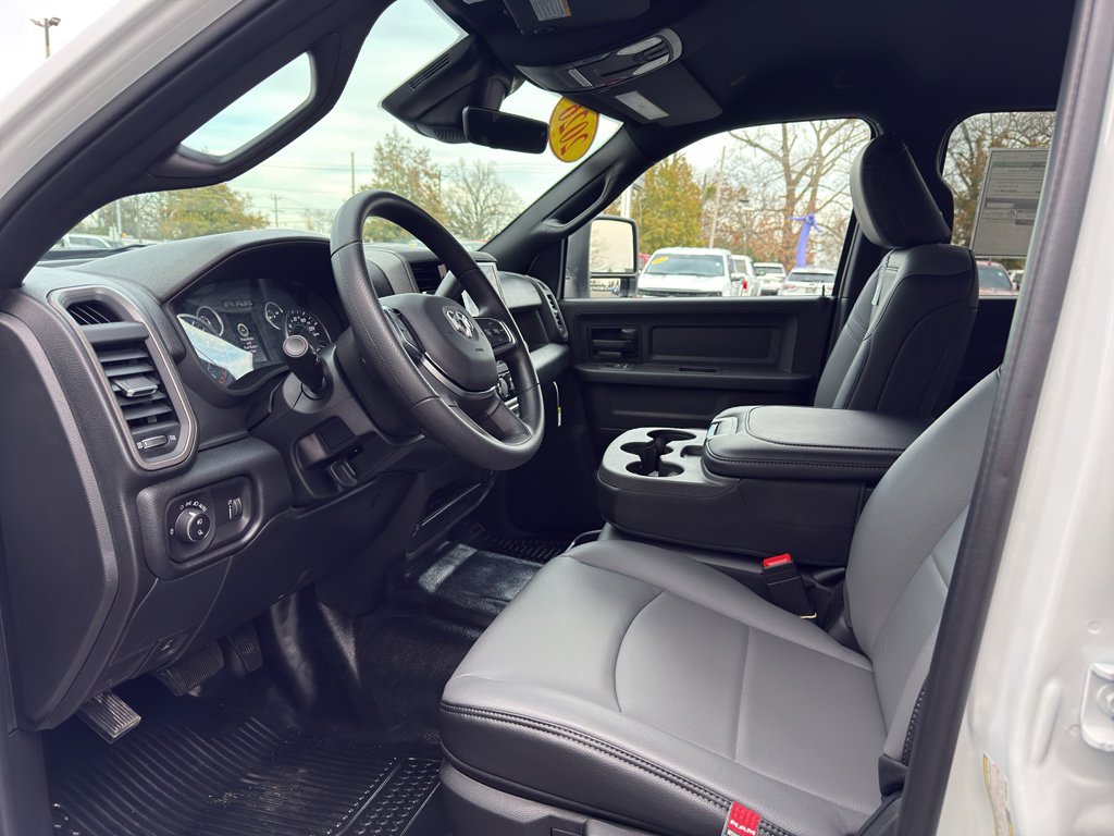 New 2026 RAM 3500 Tradesman w/ Chrome Appearance Group A image 16