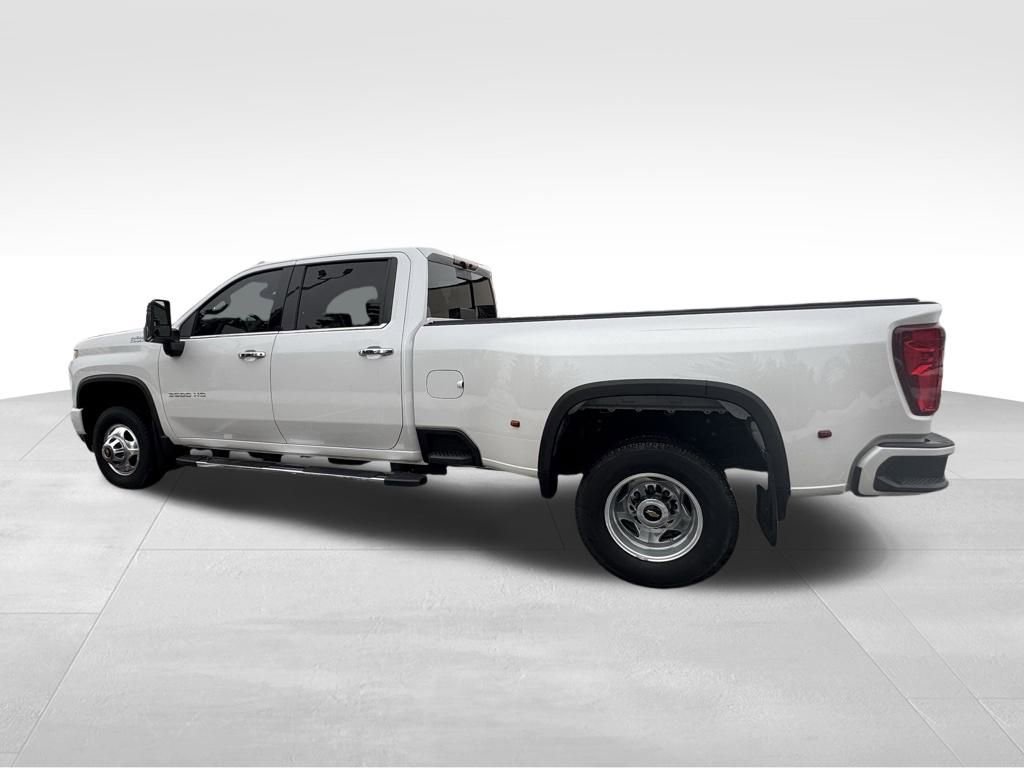 Used 2023 Chevrolet Silverado 3500 High Country image 7