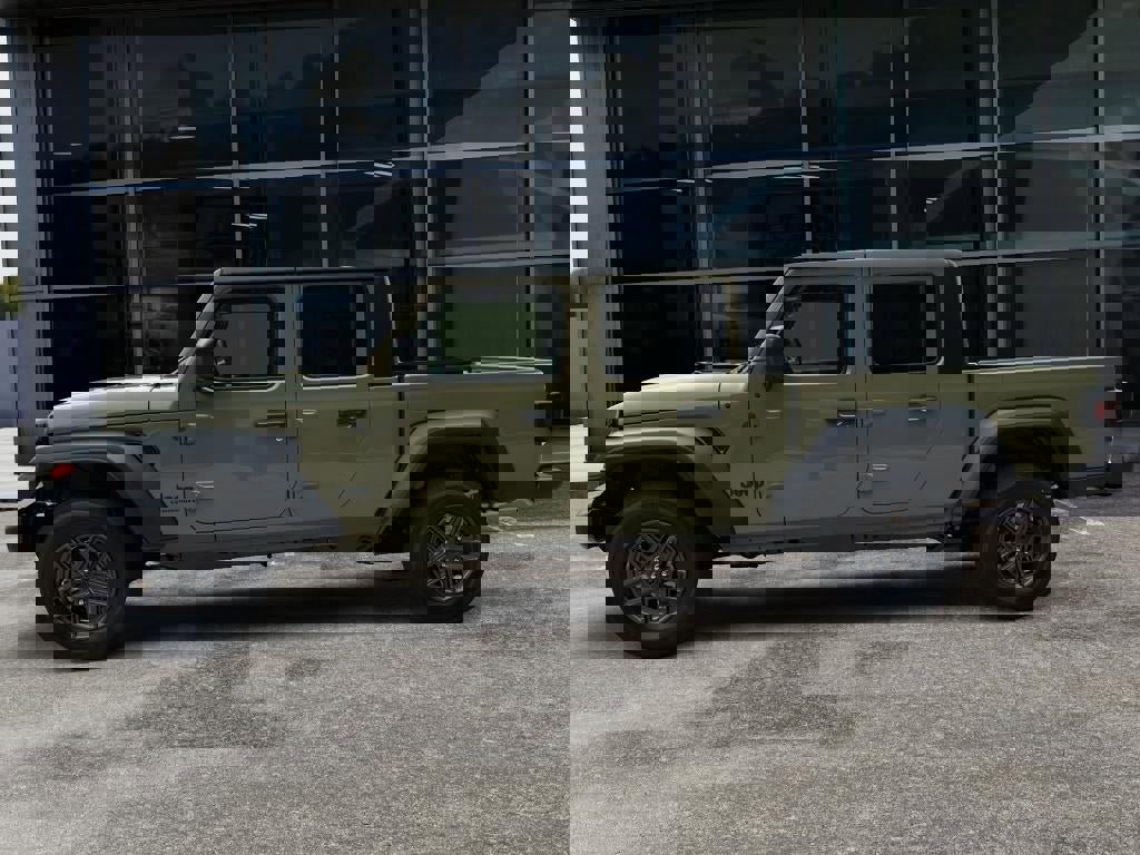 New 2025 Jeep Gladiator Sport image 4