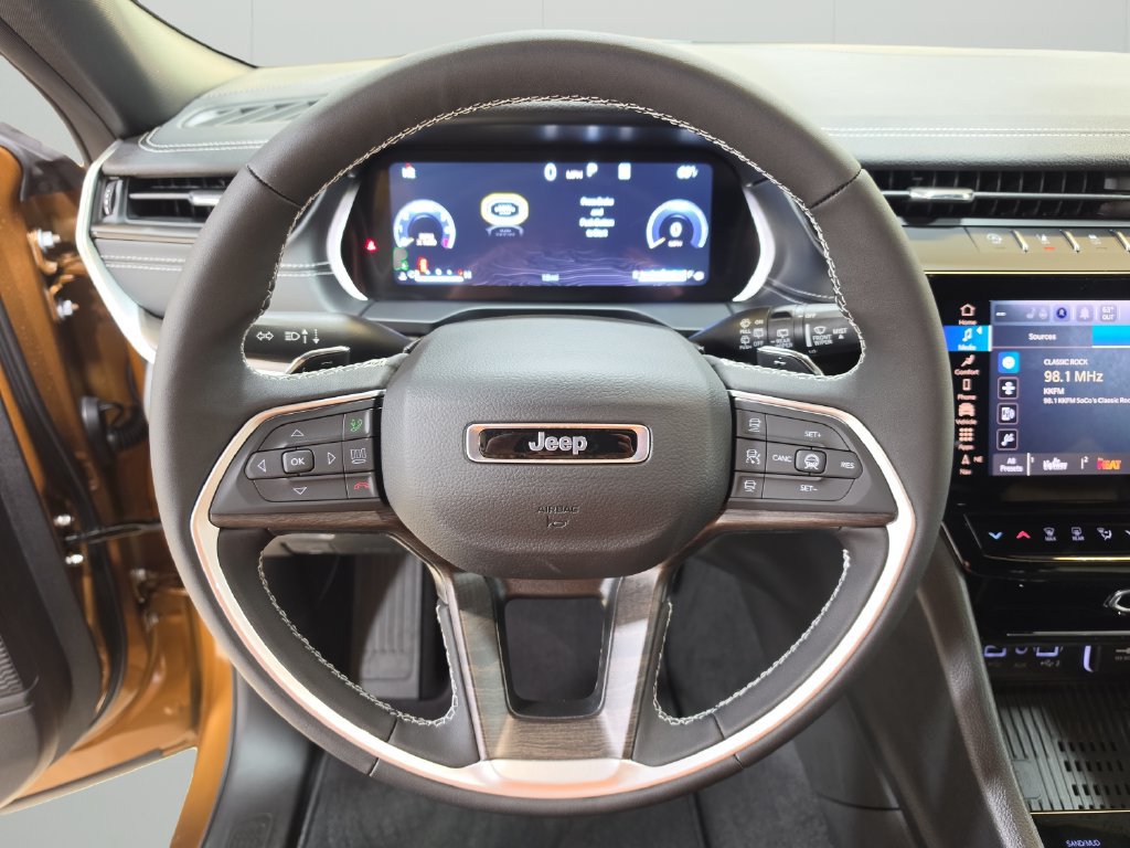 New 2027 Jeep Grand Cherokee Limited AWD/4WD image 19