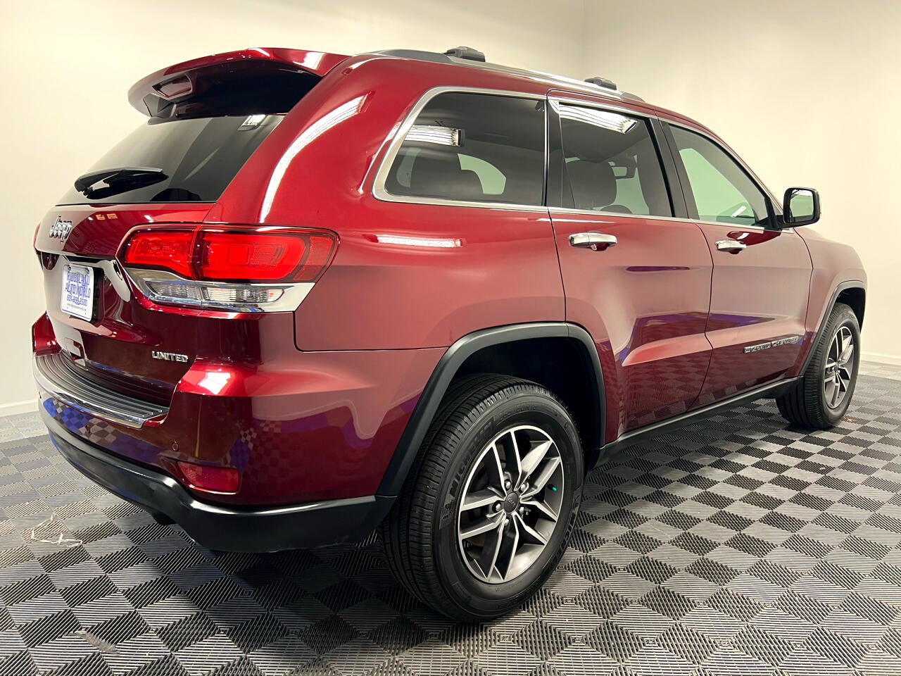Used 2022 Jeep Grand Cherokee Limited image 12