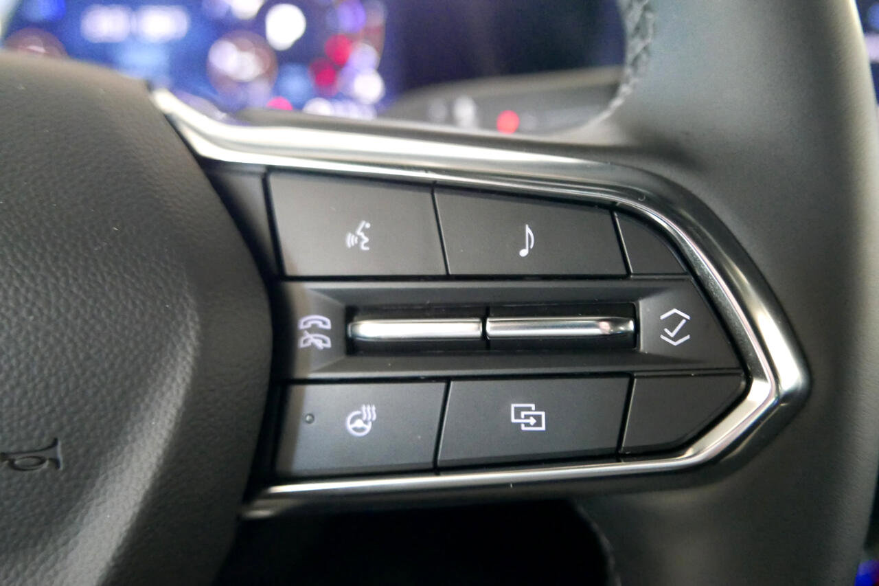 Used 2025 Chevrolet Suburban High Country image 41