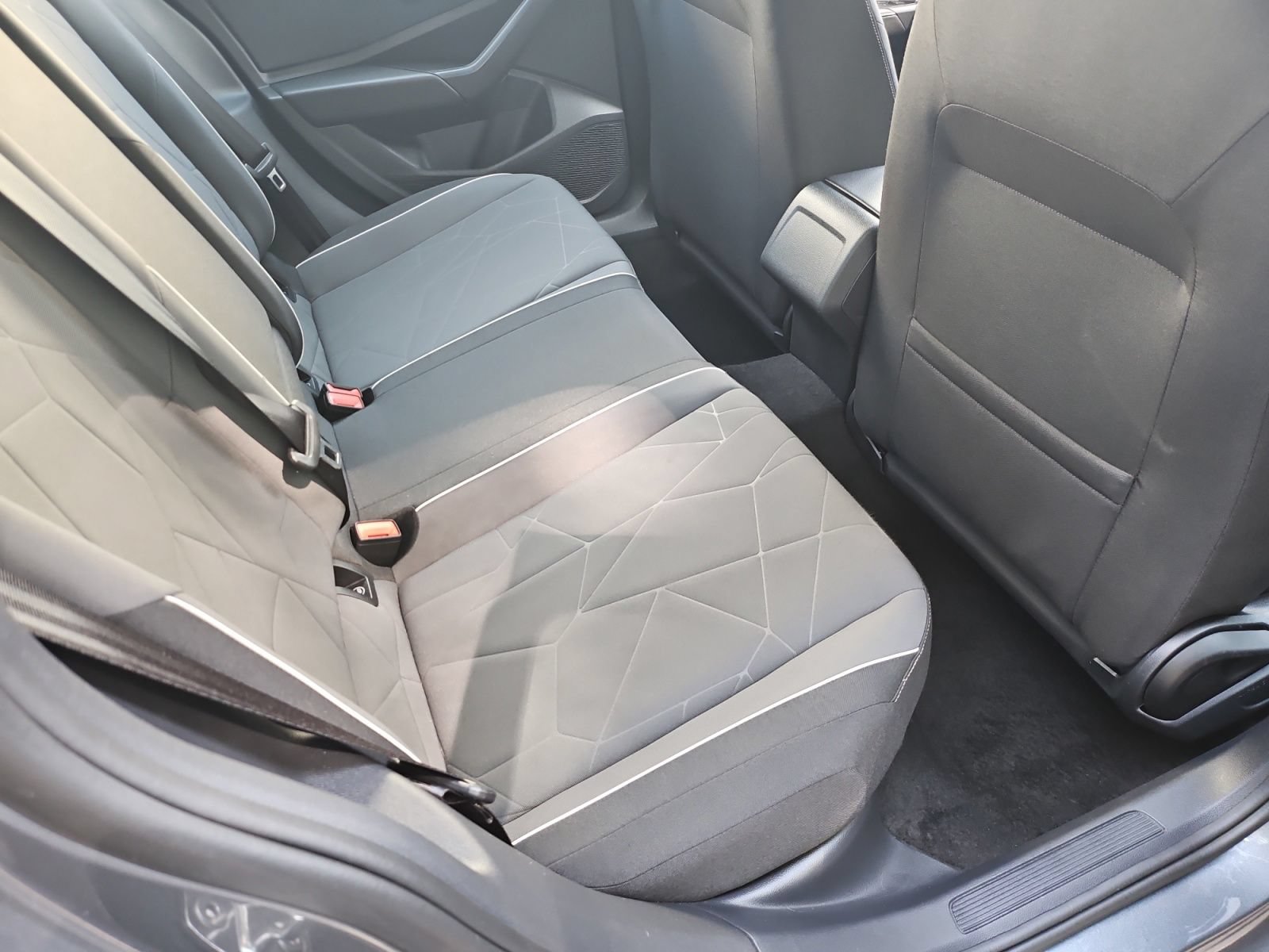Used 2025 Volkswagen Jetta Sport FWD image 30
