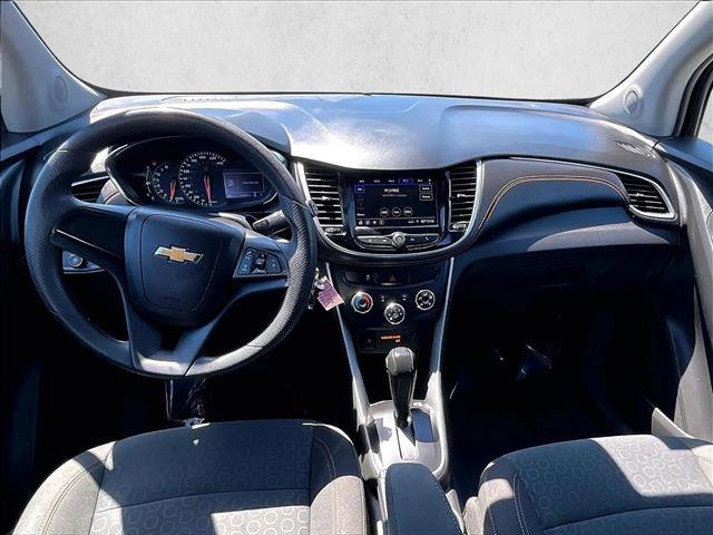 Used 2020 Chevrolet Trax LS FWD image 16