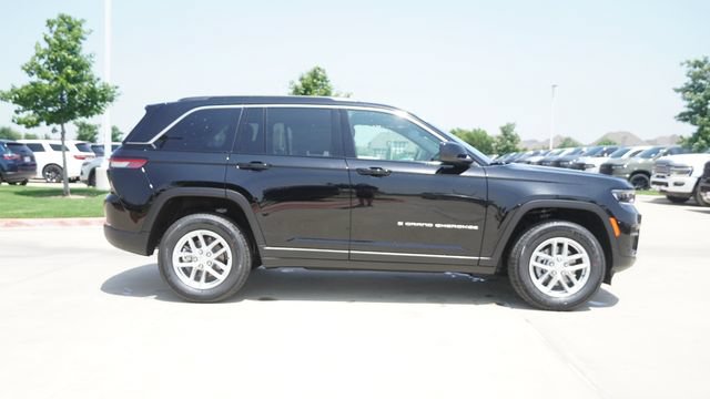 New 2026 Jeep Grand Cherokee Laredo RWD image 10