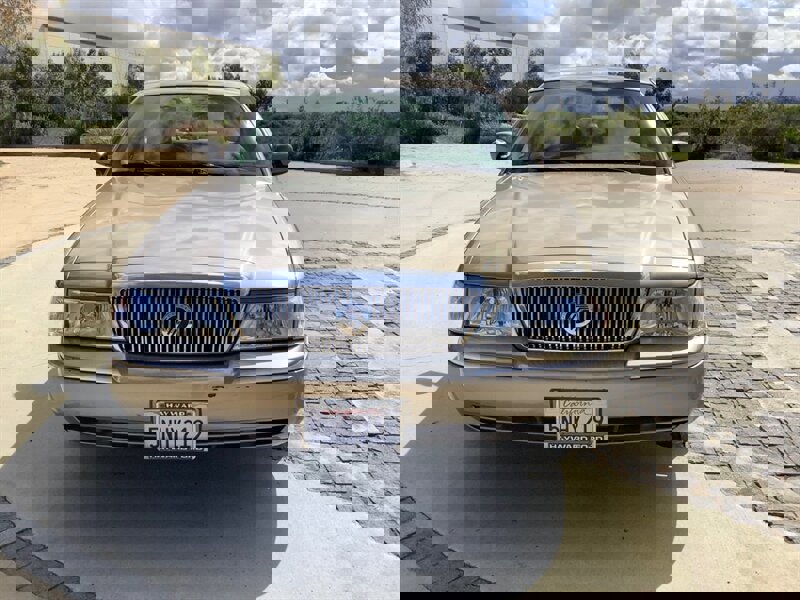 Used 2004 Mercury Grand Marquis LS image 2