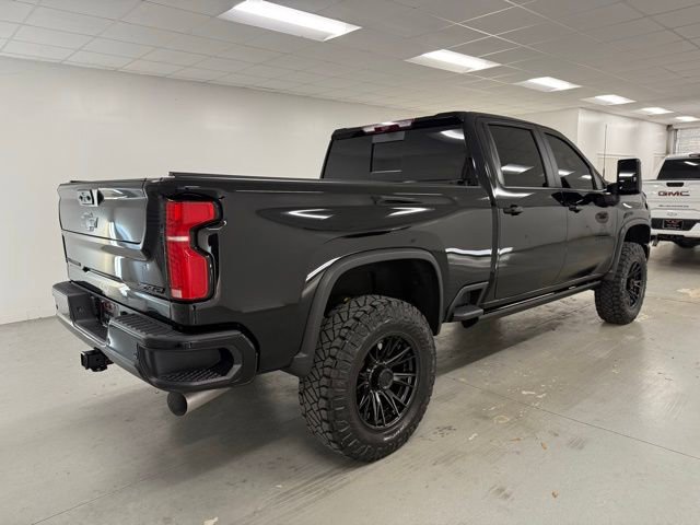 Used 2025 Chevrolet Silverado 2500 ZR2 w/ Technology Package image 6