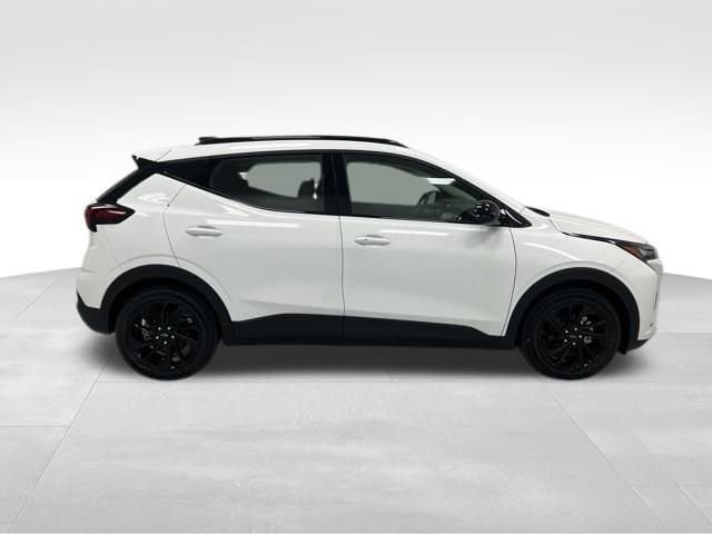 New 2027 Chevrolet Bolt RS FWD image 18