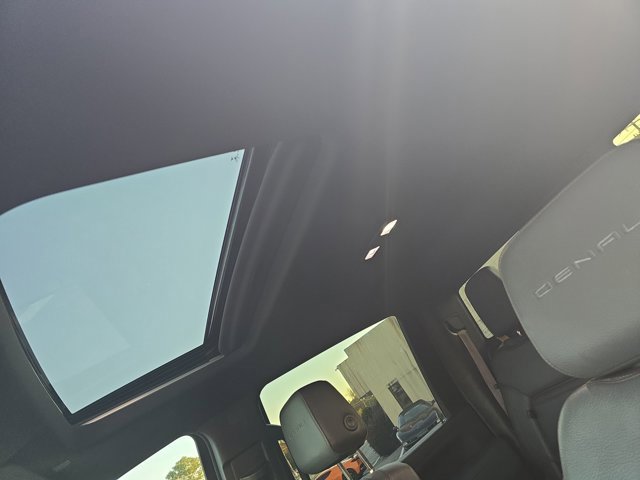 Used 2023 GMC Sierra 2500 Denali image 29