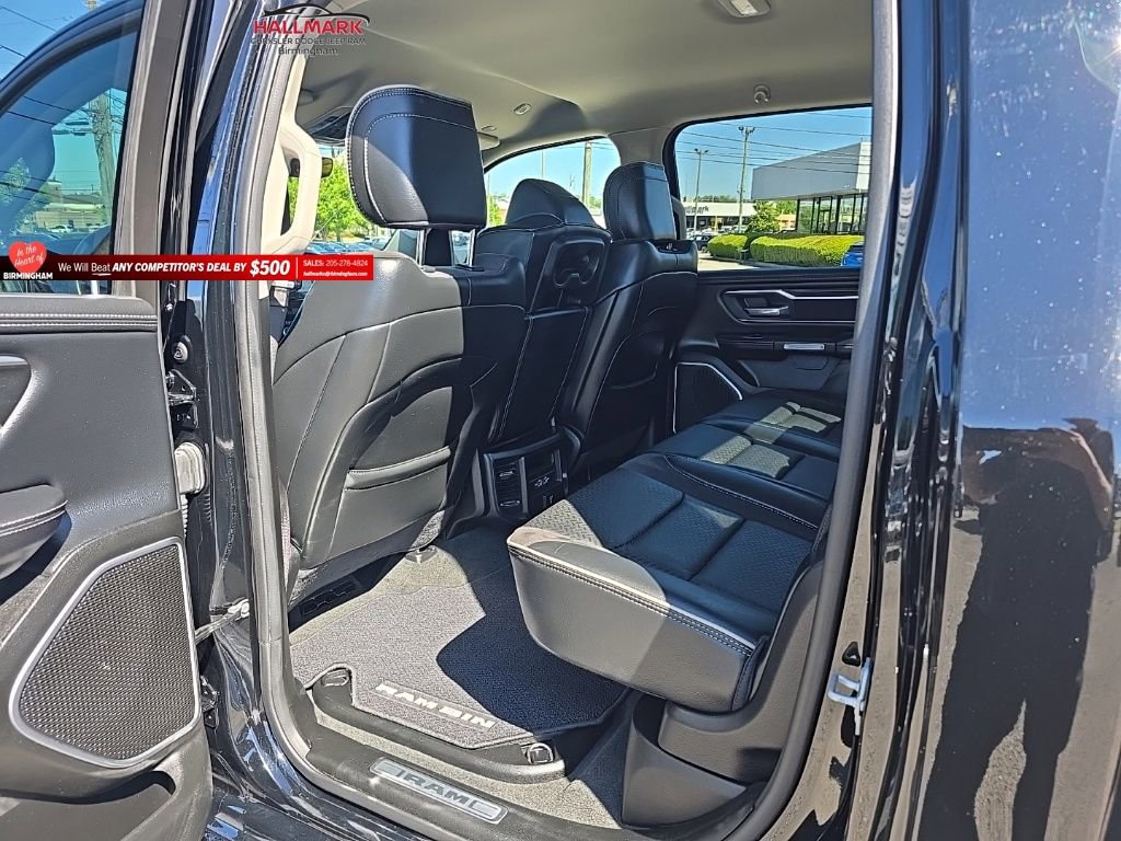 Used 2022 RAM 1500 Laramie AWD/4WD image 22