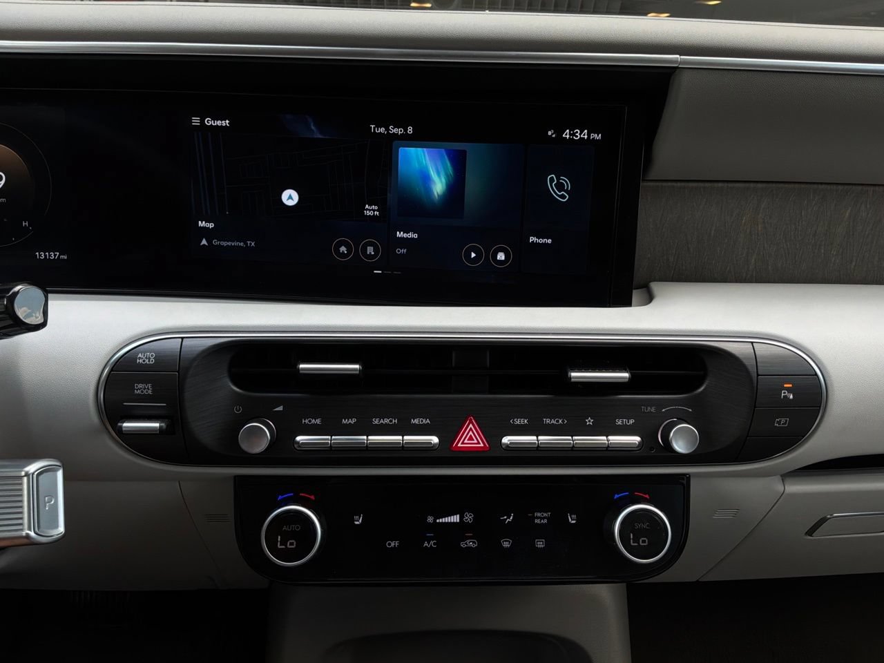 Used 2026 Hyundai Palisade SEL FWD image 32
