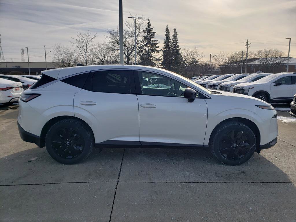 Certified 2025 Nissan Murano SV image 11