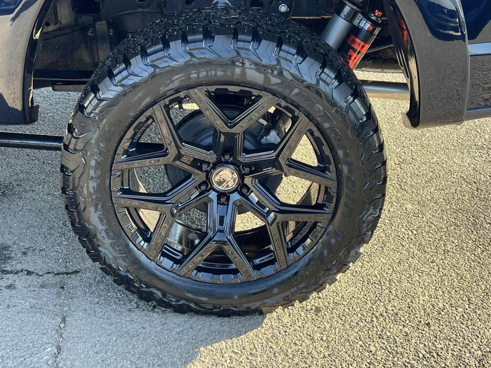 New 2025 Ford F150 Lariat w/ Equipment Group 502A High image 12