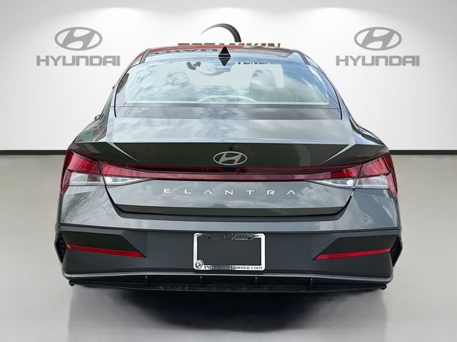 New 2026 Hyundai Elantra SE FWD image 6