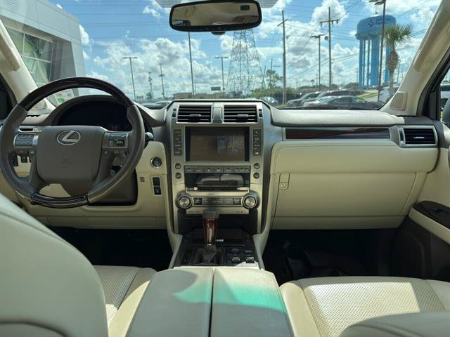 Used 2019 Lexus GX 460 Luxury AWD/4WD image 14