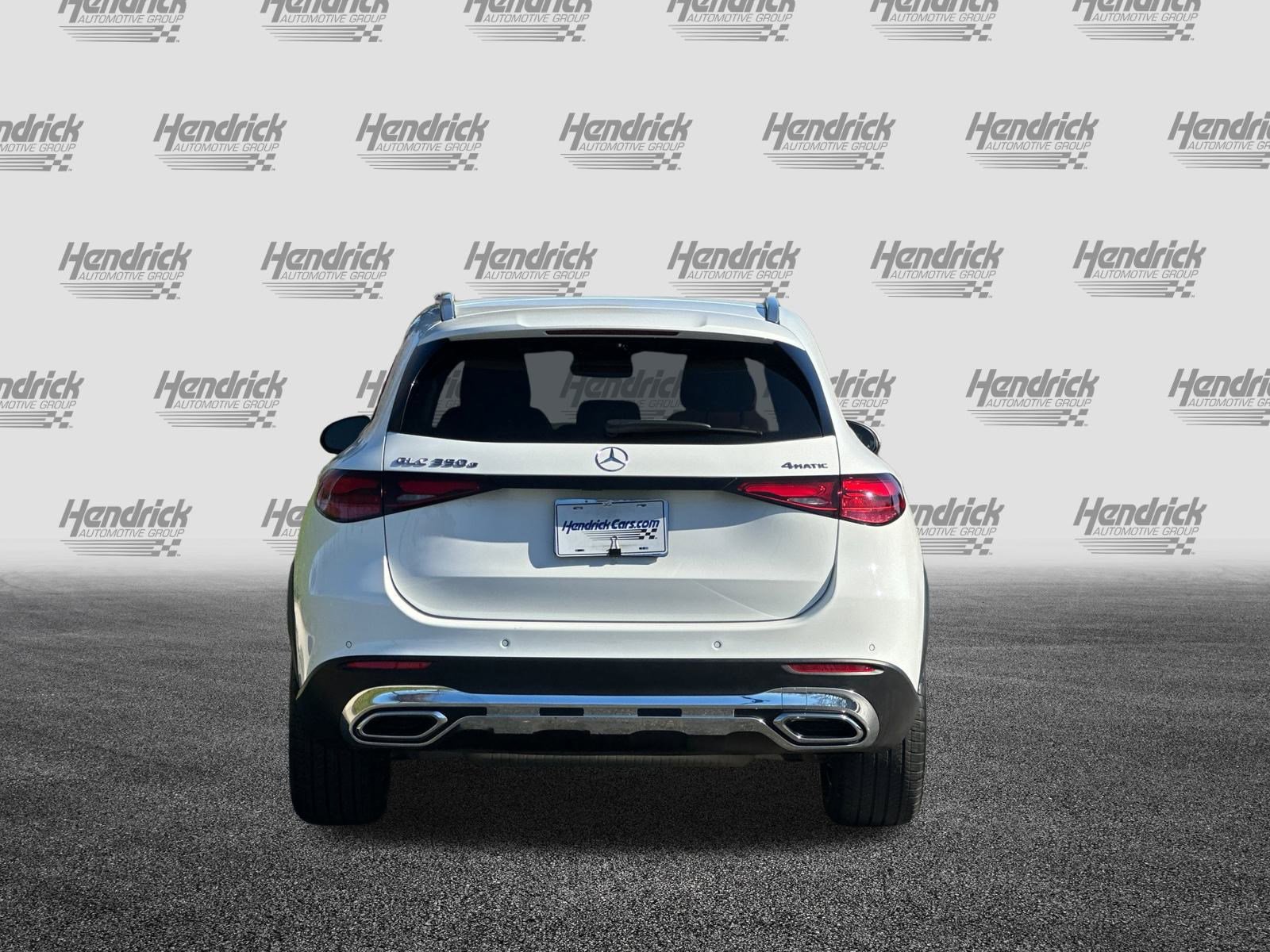 Used 2025 Mercedes-Benz GLC 350e 4MATIC image 6