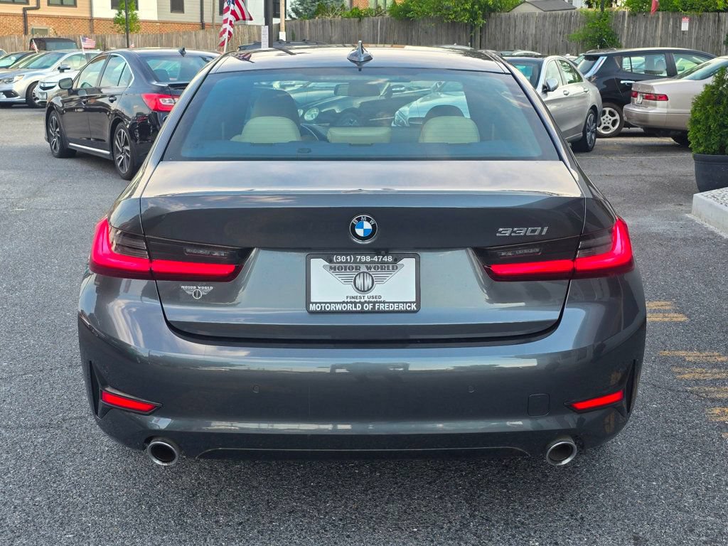 Used 2021 BMW 330i Sedan w/ Convenience Package RWD image 5