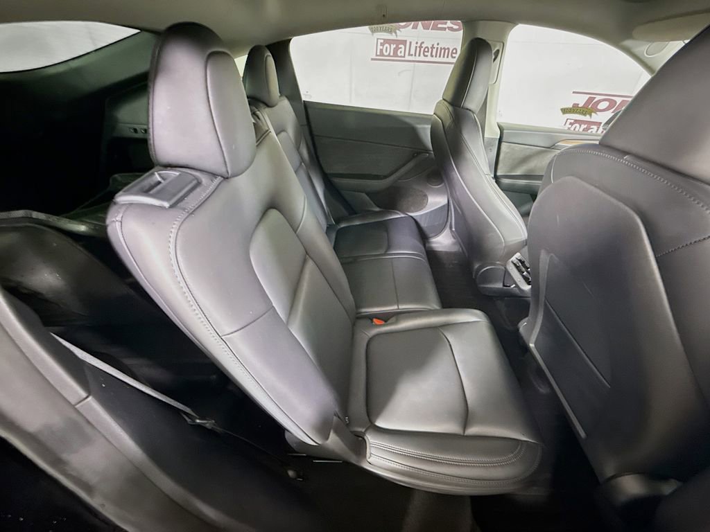 Used 2023 Tesla Model Y Long Range image 31