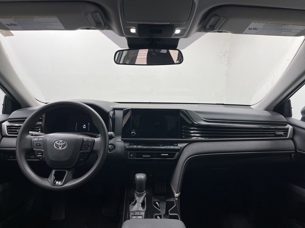 Used 2025 Toyota Camry LE FWD image 18