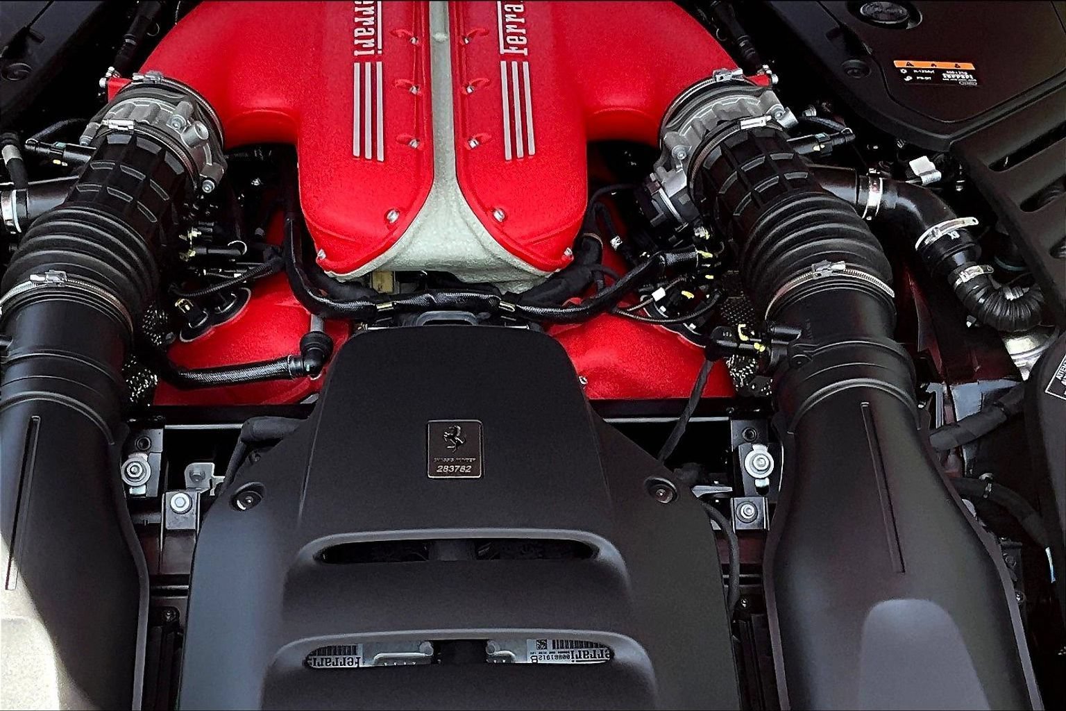 Used 2022 Ferrari 812 Competizione RWD image 24