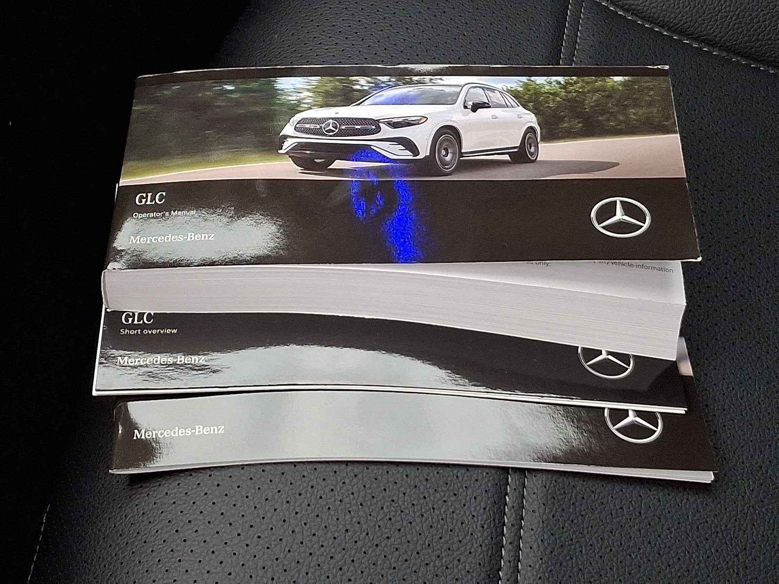 Used 2025 Mercedes-Benz GLC 300 image 26