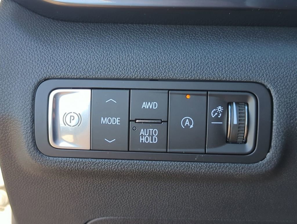 New 2026 GMC Terrain AT4 w/ Technology Package II AWD/4WD image 17
