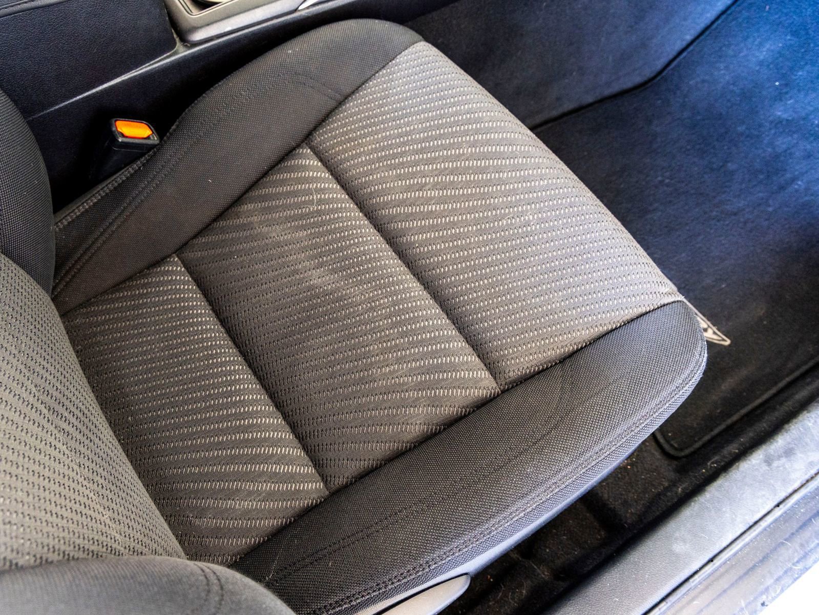 Used 2015 Toyota Camry LE image 28