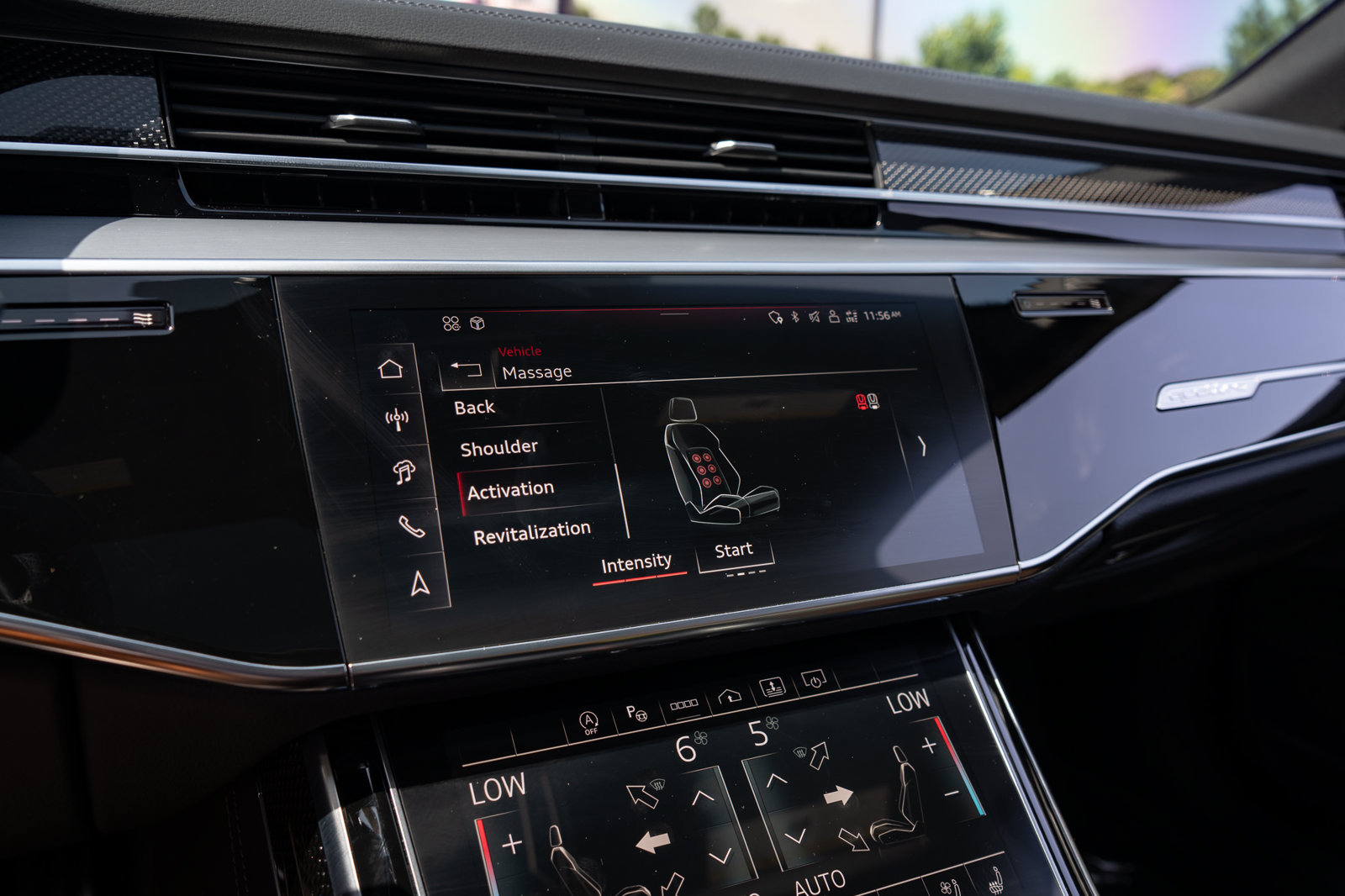 Used 2024 Audi S8 AWD/4WD image 62