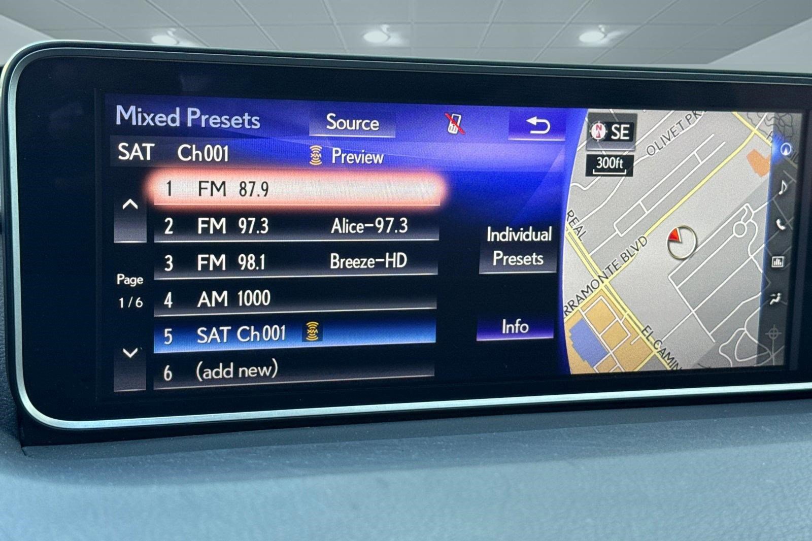 Used 2019 Lexus RX 450h AWD w/ Navigation Package image 22