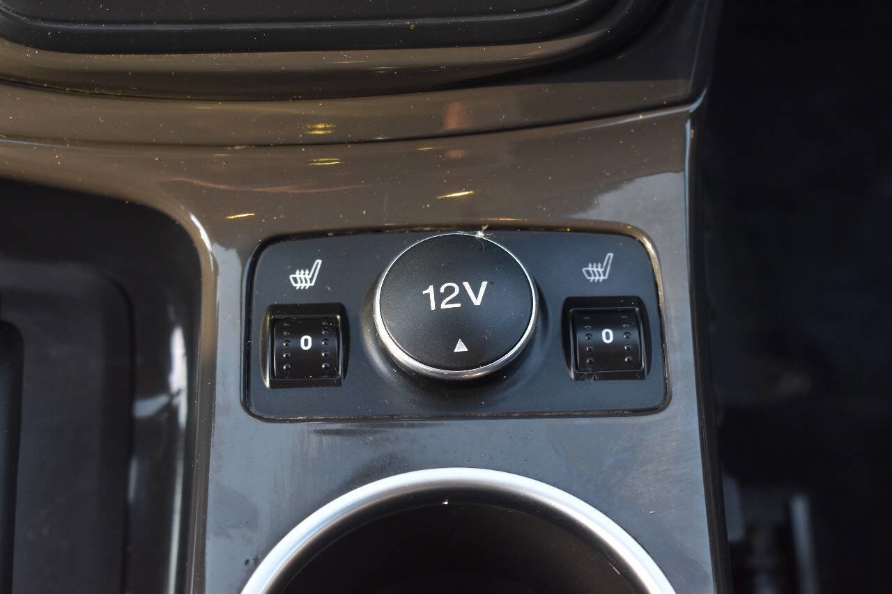 Used 2016 Ford Escape Titanium image 32