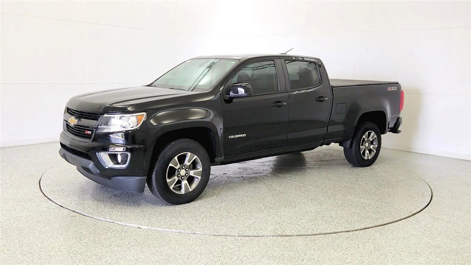 Used 2017 Chevrolet Colorado Z71 image 3