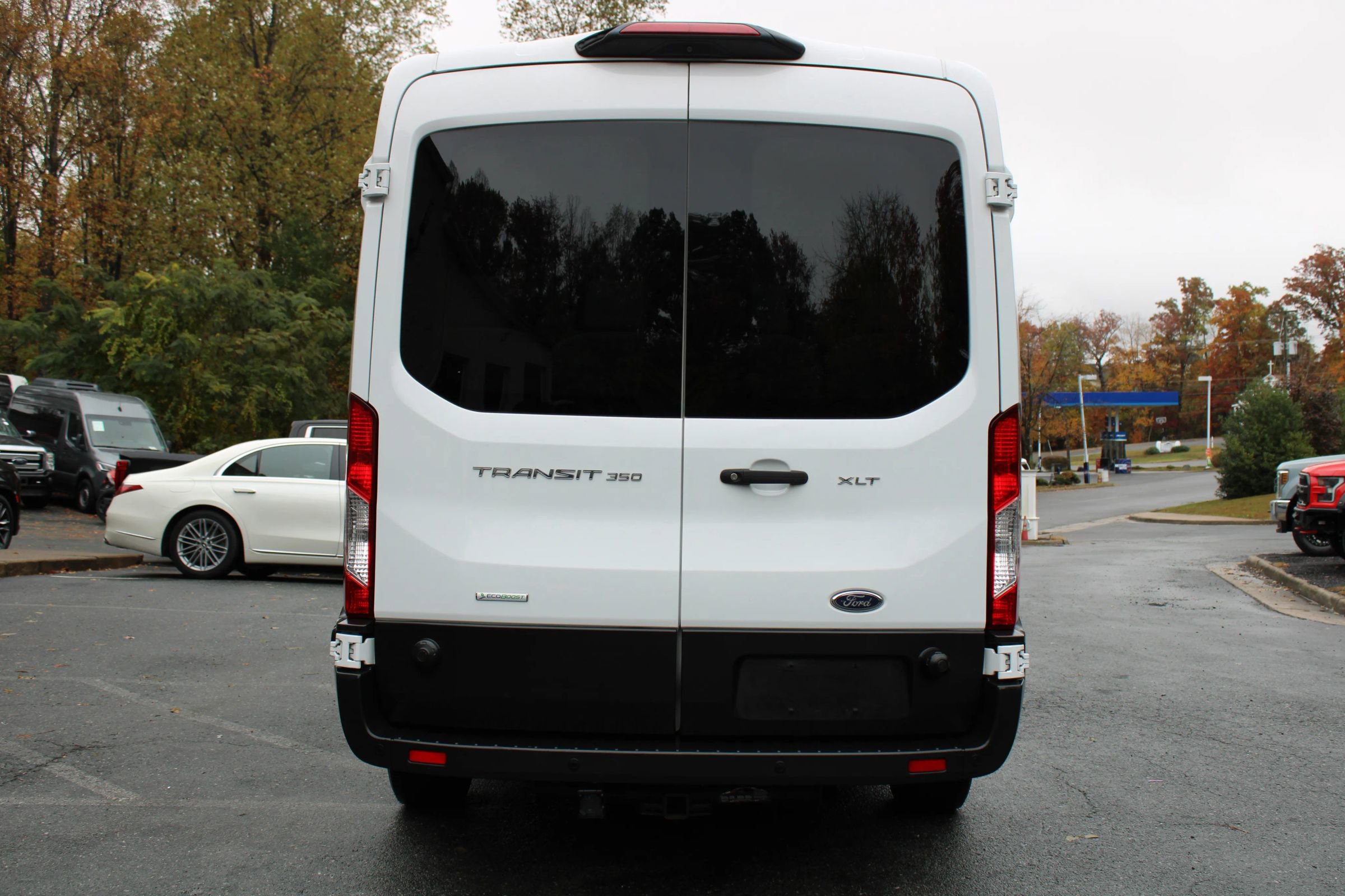 Used 2019 Ford Transit 350 XLT image 5